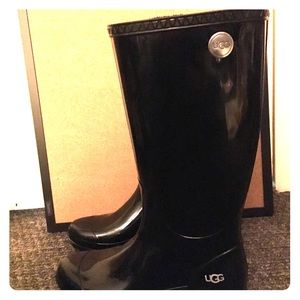 Genuine Ugg rain boots